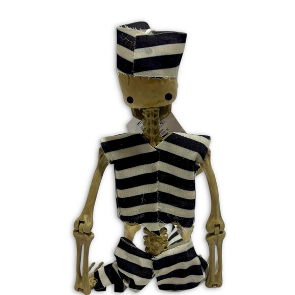 Halloween 16" Hanging Prisoner Skeleton Figure Decoration. Halloween Decor. NEW! - Picture 5 of 8